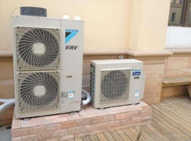 大金空调制冷但是不排水原因 冷凝器是空调的重要组成部分